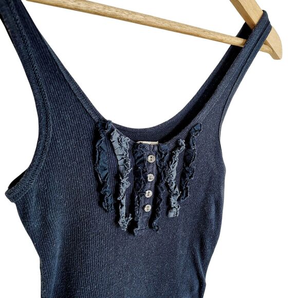 Abercrombie & Fitch S Cute Stretch Navy Ribbed Ruffle Tank Top Y2K Preppy Cami - Picture 2 of 9